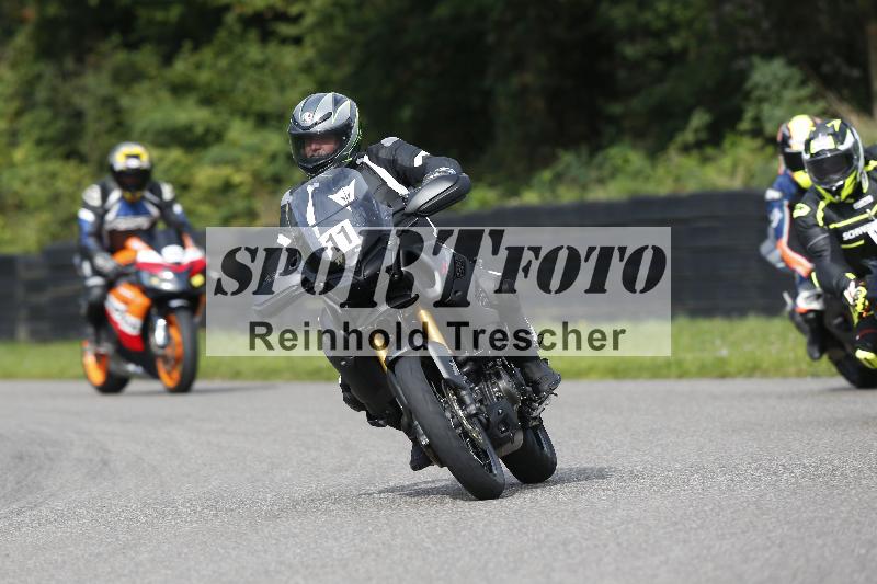 /Archiv-2025/53 16.09.2025 Track Day Domi Aegerter ADR/Gruppe gelb/11